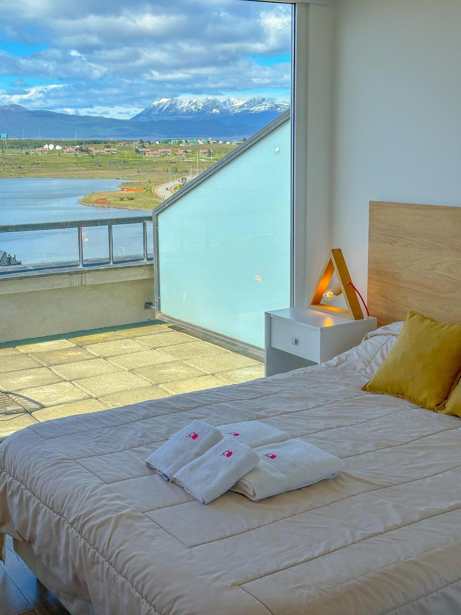 Pacifico Apartamentos Centro ウシュアイア エクステリア 写真